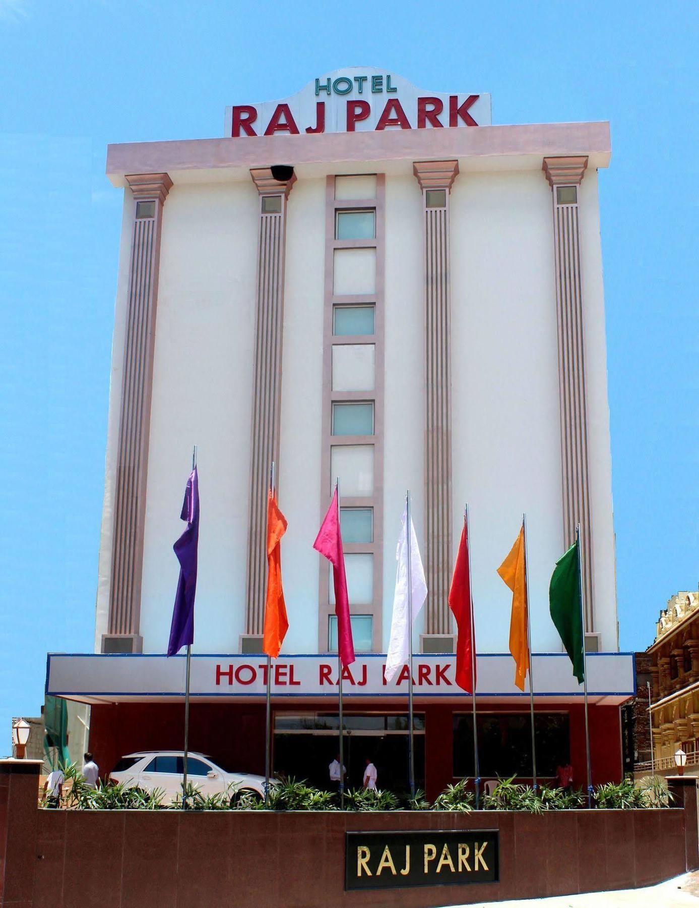 Raj Park Hotel Madrás Exterior foto