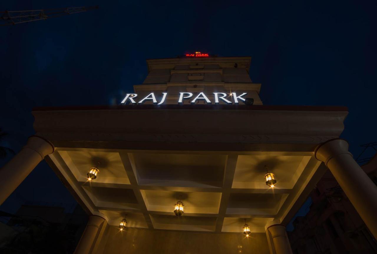 Raj Park Hotel Madrás Exterior foto